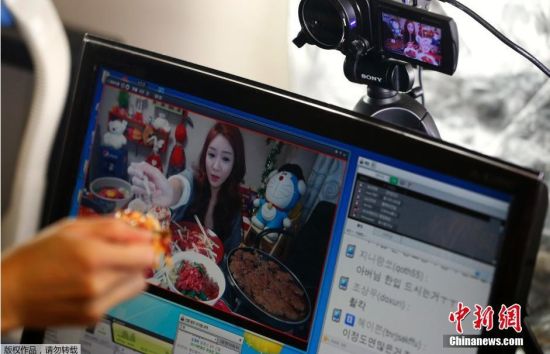 韩美女视频直播吃饭 每天三小时--贵州新闻网: