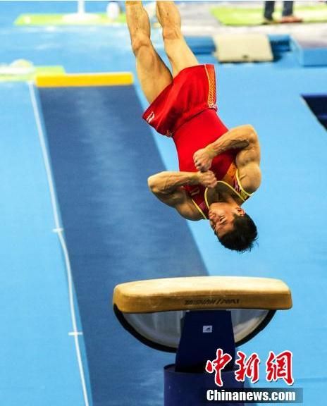 全国体操锦标赛:贵州邓书弟摘男子全能冠军--贵
