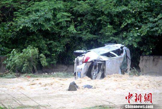 贵州持续强降雨天气 多地引发山洪受灾 --贵州