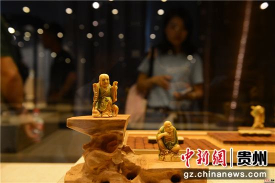中国古代竹背麻将收藏品 